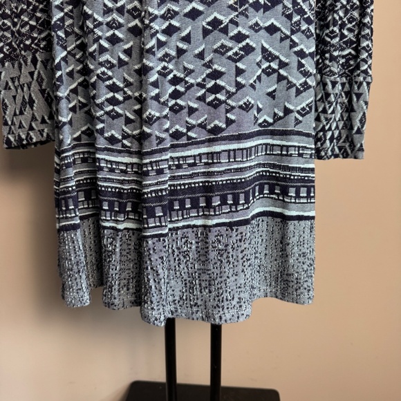 BCBGMaxazria Long Sleeve Aztec Fit & Flare Knit Dress Multicolor Small Midi‎ - Picture 3 of 16